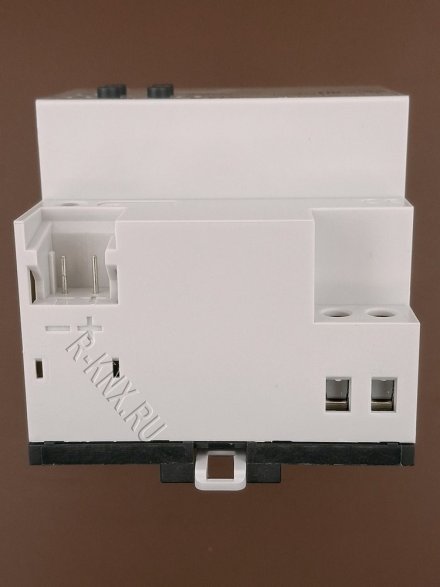 JUNG 3901REGHE KNX универсальный диммер, 1 канал 20-500 W/VA