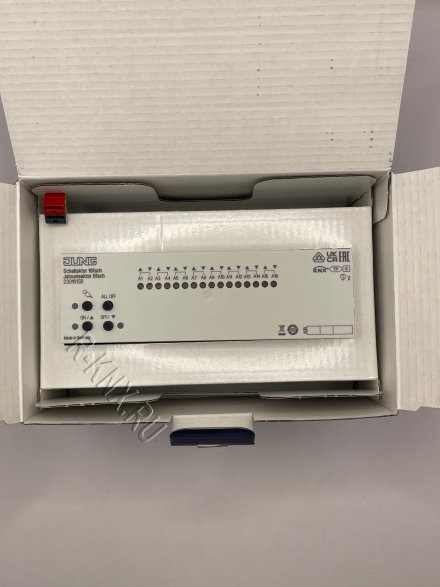 JUNG KNX актуатор коммутирующий 16 групп/ жалюзи 8 группы